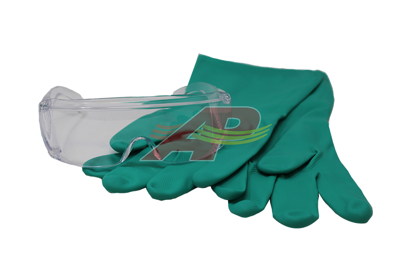 18-8009 - Ensemble de lunettes et gants de sécurité