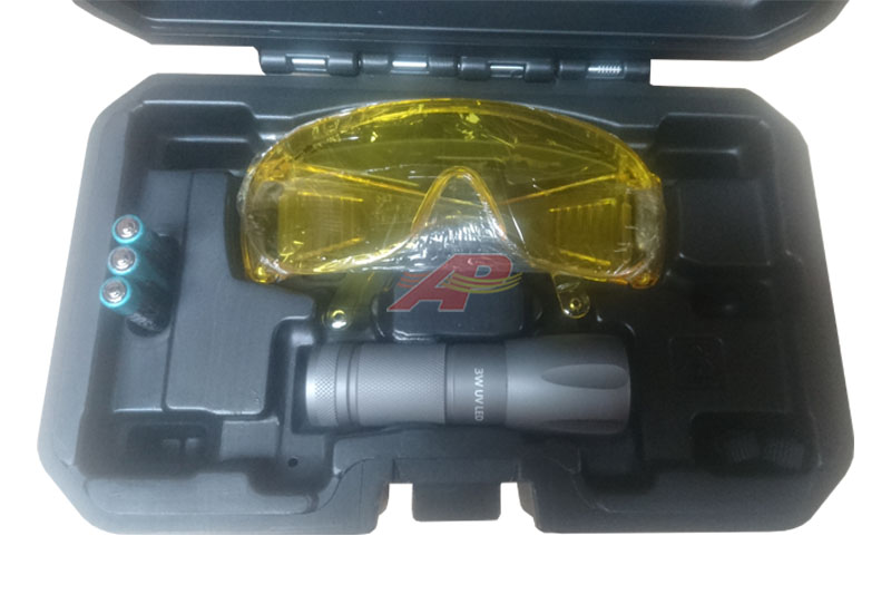 530-50515AF - Adjustable 3 Watt UV Lamp