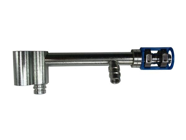 461-72365 - John Deere, droit, # 10, Raccord de compresseur avec prise de charge R134
